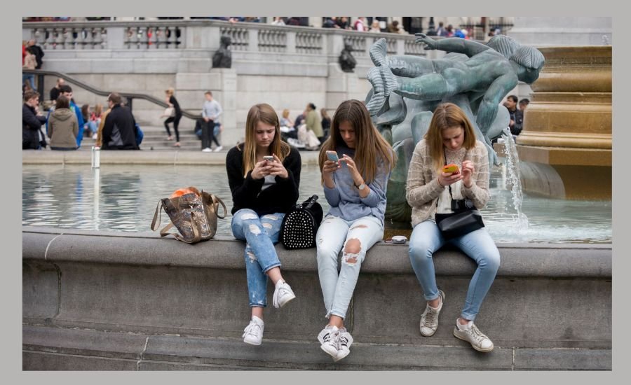 social media girls forum